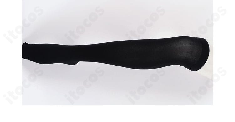 山城 恋 コスプレ衣装・腿部アクセサリのディテール。固定ベルトと装飾の質感を確認。