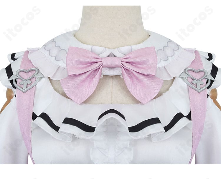 湊あくあ コスプレ衣装の蝶結びディテール。大ぶりリボンの質感と結び目の形