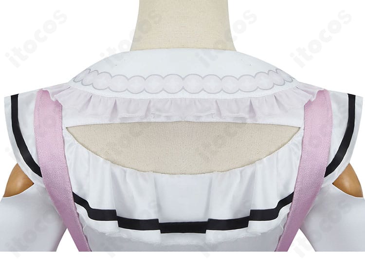 湊あくあ コスプレ衣装の上衣背面ディテール。ヨークと切替のラインが見える