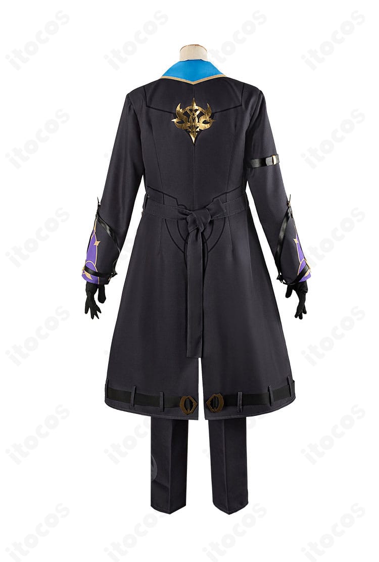 にじさんじ 榊ネス コスプレ衣装・背面。コートの後ろ姿やベルト位置など背面ディテールを再現