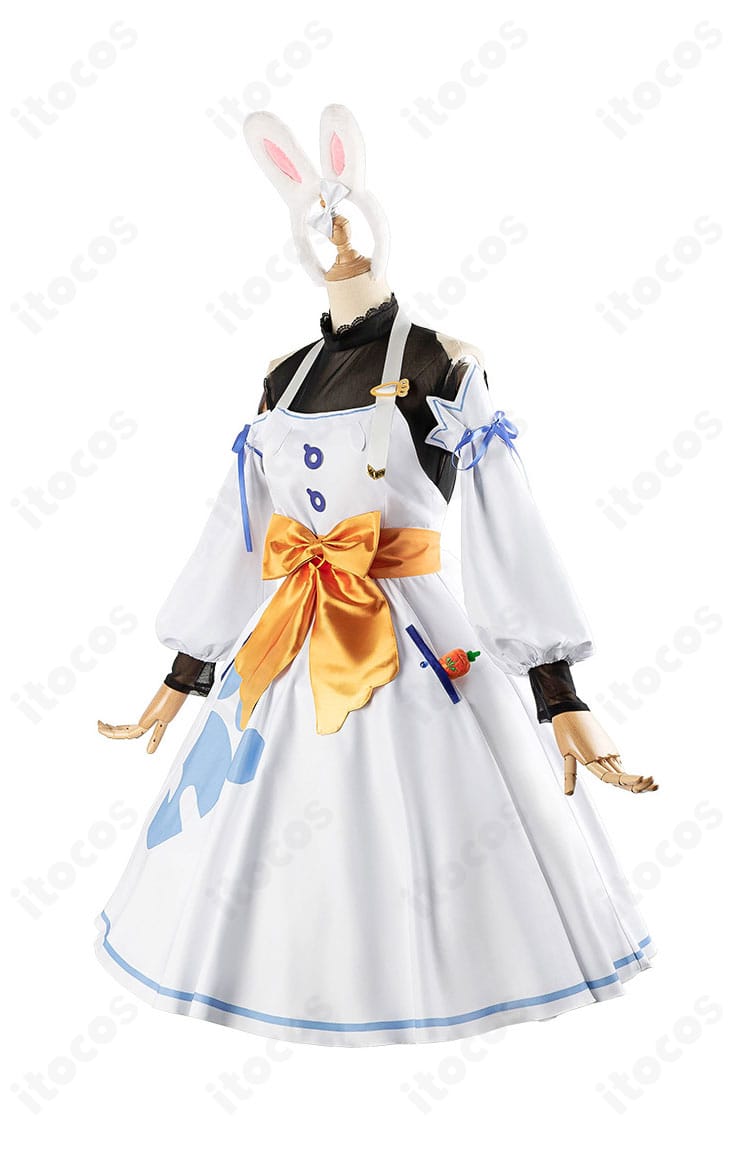 ホロライブ 兎田ぺこら ぺこらマミー コスプレ衣装の左側ディテール。袖や髪飾りの配置とフィット感が見えるカット。