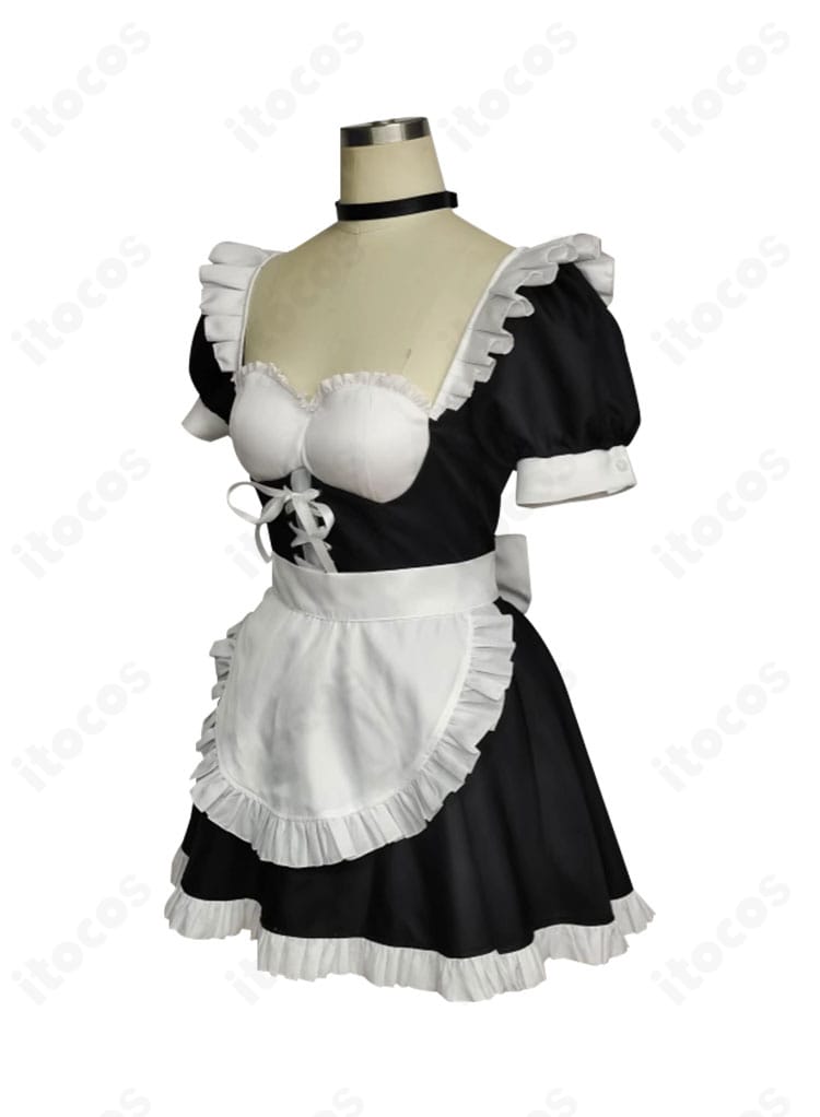 星月楓・星月鈴 メイド服コスプレ 側面。ウエストラインとスカートのフレア角度、袖口のディテールが分かる角度。