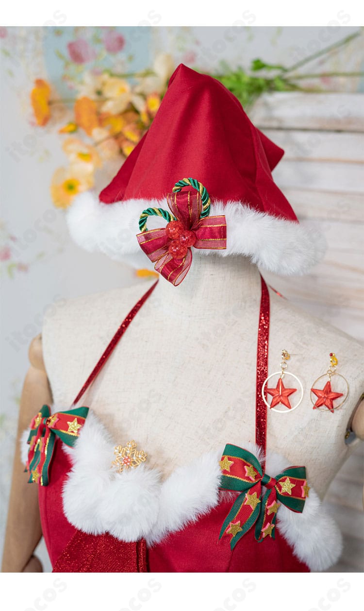 ヘッドドレスのクローズアップ｜エマのクリスマス帽子の装飾ディテール