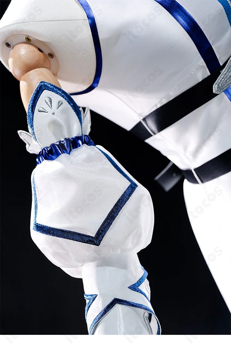 アスナ ウンディーネVer. 袖ディテール。カフスの形状とライン装飾を強調したクローズアップ。