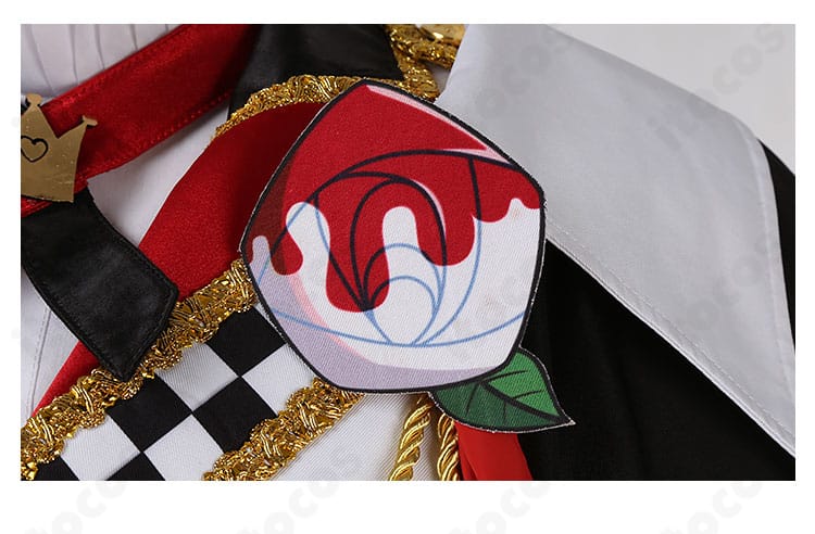 エース・トラッポラ 寮服コスプレ 前胸ディテール：襟元から胸飾りまでの再現と縁取りの仕上げ