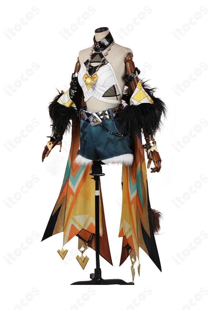 シロネン衣装の側面。外套のドレープと腰飾りの立体感、レッグカバーの収まりを確認。