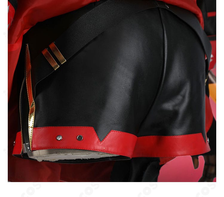 バーニス・ホワイト スカート・パンツ背面側の装飾。ヒップラインの装飾配置を確認