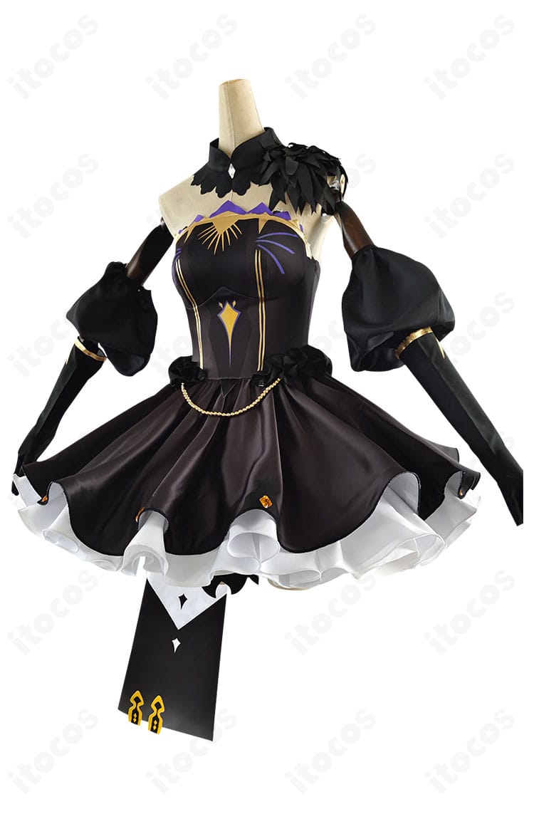 Fate/Grand Order エレシュキガル 第二再臨コスプレ衣装の側面。袖のボリュームと装飾の立体感、ラインの美しさを確認