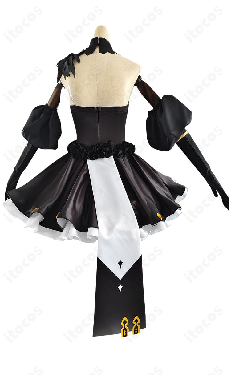 Fate/Grand Order エレシュキガル 第二再臨コスプレ衣装の背面。背中周りの裁ち合わせと装飾配置を詳細に表示