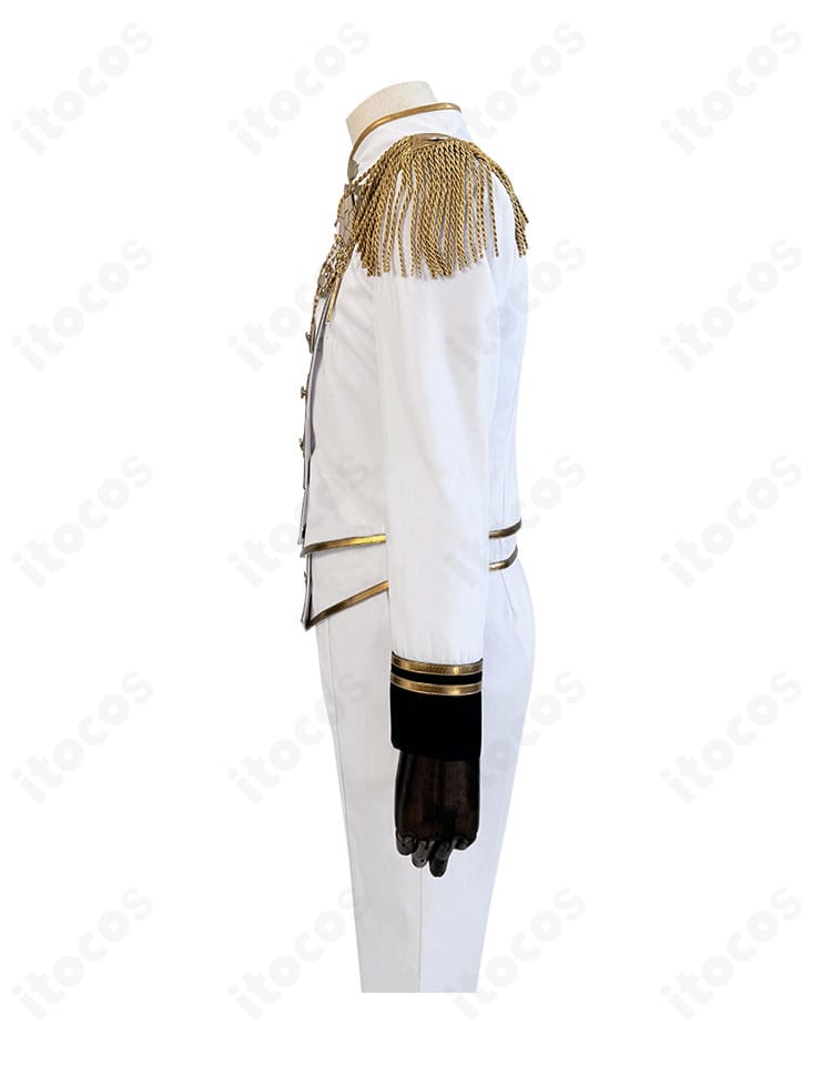 インナー上着の側面カッティングとライン配色のデザイン