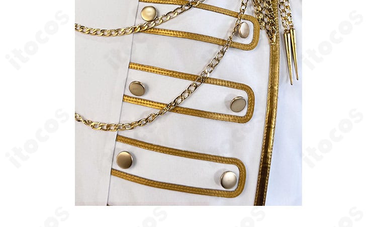 前合わせ（門襟）部分の留め具・装飾デザインの近接写真