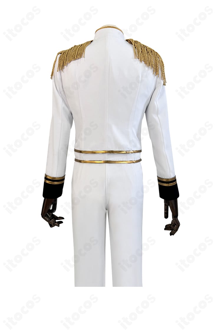 インナー上着の背面ステッチとヨーク周りの仕上げ