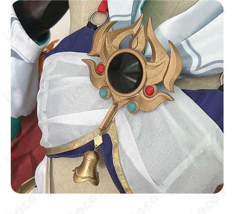 雲璃 コスプレ衣装の前胸ディテール。胸元の装飾配置と質感を詳細に撮影。