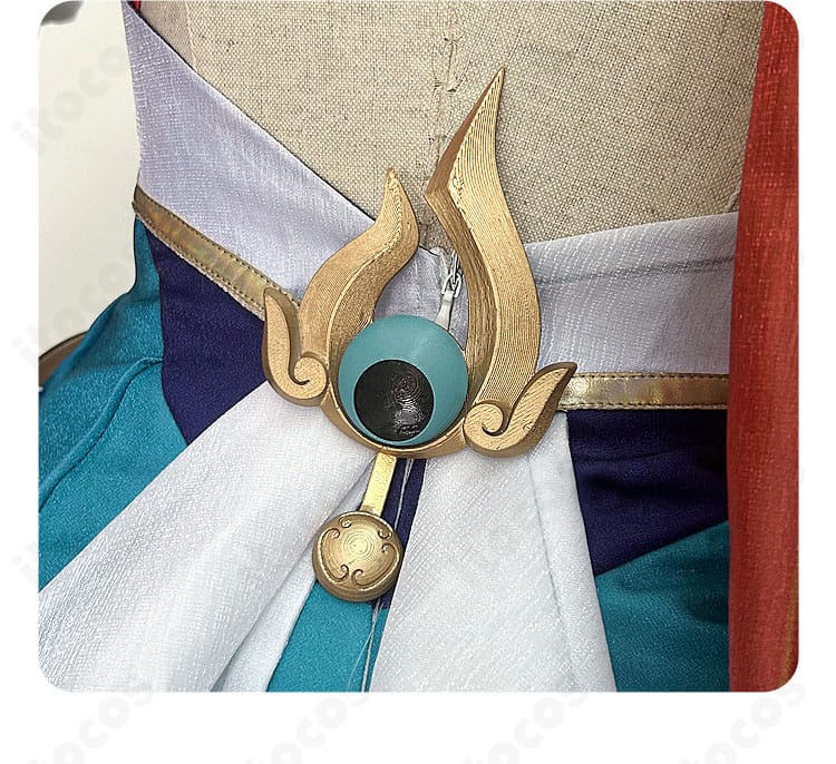 雲璃 コスプレ衣装の背面腰部装飾。細部の意匠や色分割のこだわりを確認可能。