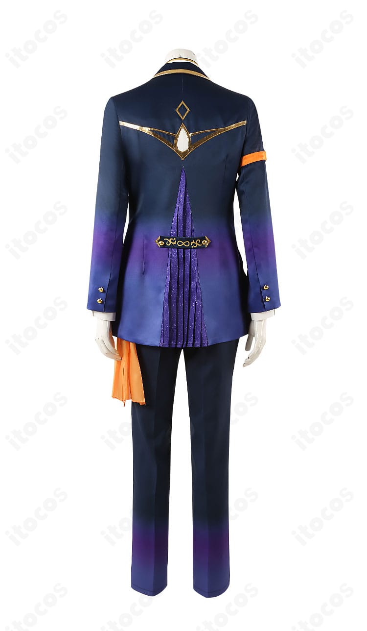 逆先夏目 クルーズ衣装の背面全体。背中の切替や裾ライン、ベルト位置など背面ディテールも高精度。