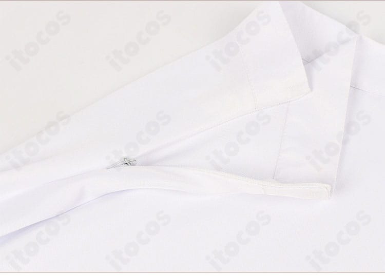 サティ衣装 背部チェーン装飾の詳細。質感と取り付け位置が分かる写真