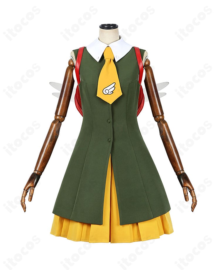 木之本桜 制服コスプレの正面全身。上着とスカートのシルエット、ネクタイの位置がわかるカット。