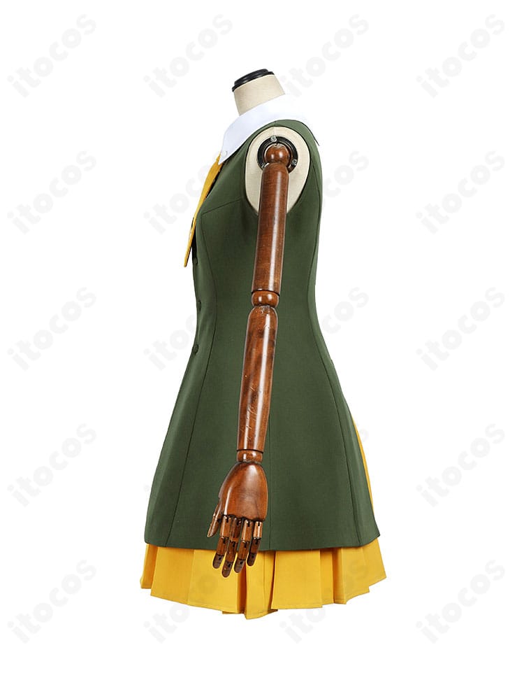 左側ディテールのクローズアップ。縫製ラインと端処理、配色のコントラストを確認可能。