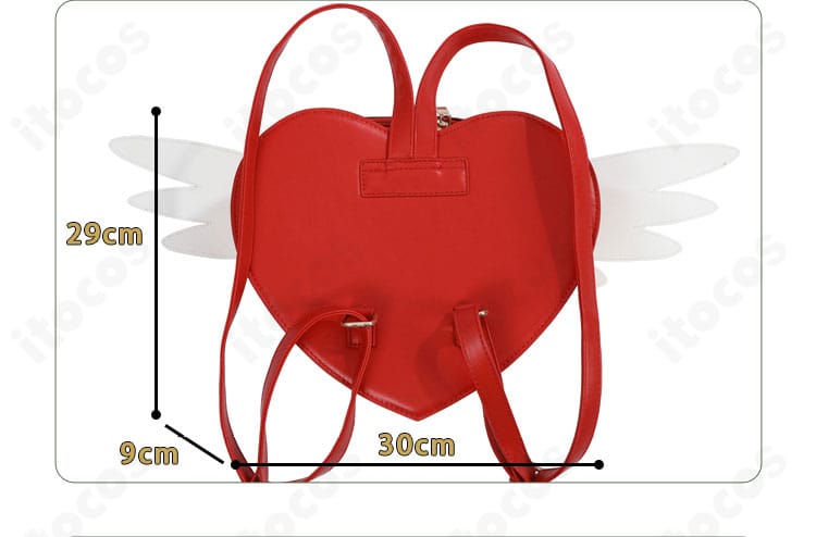 ハート型リュックのクローズアップ。可愛らしいモチーフと表面の質感が特徴。