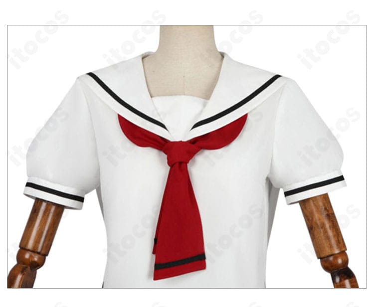 夏服制服のリボン装飾ディテール。結び目の形と縁取りの仕上げが分かる近接ショット。