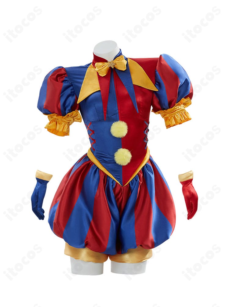 ポムニのコスプレ衣装 正面全体。レオタードを中心にサーカス風配色と小物まで高再現度で構成。