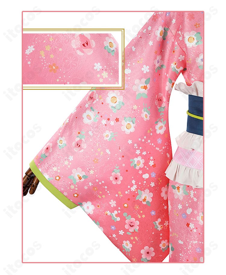 甘露寺蜜璃 街着姿コスプレ衣装の袖ディテール。繊細な装飾と刺繍風の意匠をクローズアップ。