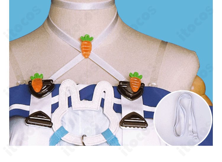 ラフィーII コスプレ衣装の首元ディテール。首飾りとカチューシャの質感が伝わるアップ。