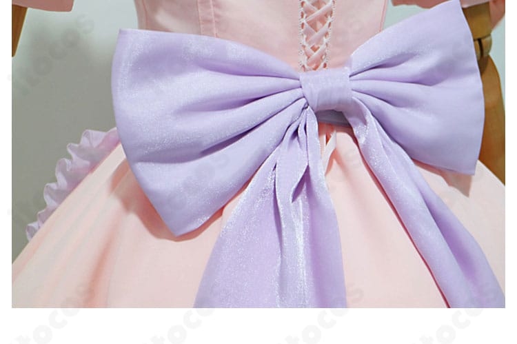 ラム 夢かわメイド衣装 背面装飾のアップ。背中の大きな蝶結びとリボンテールの形状保持
