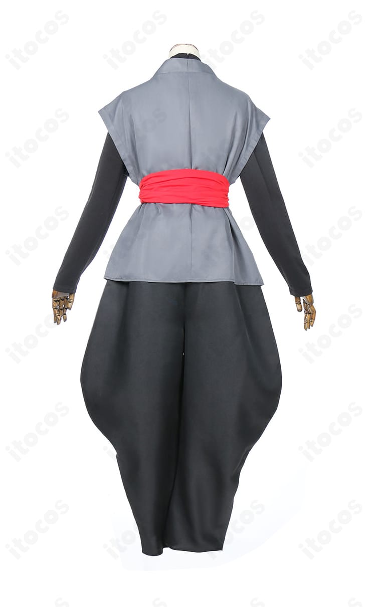 商品背面のゴクウブラック衣装。背面のラインと丈バランスを忠実に再現した様子が分かる画像。