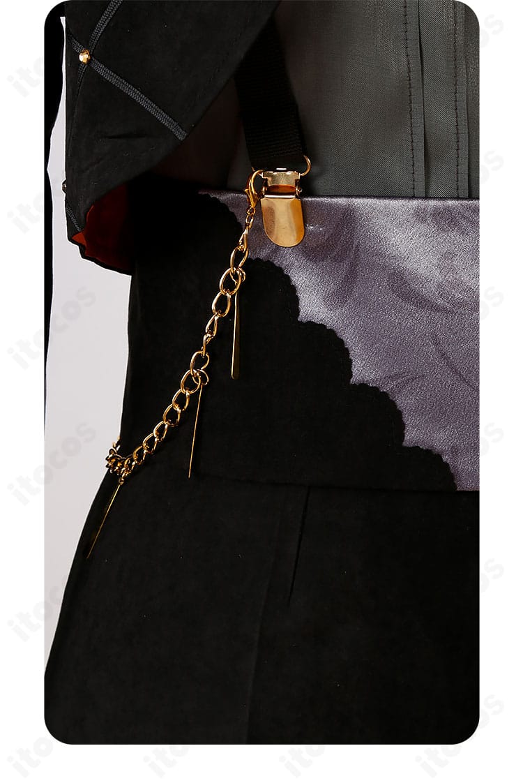 襟元装飾。エンジョイ！大阪2024コラボらしい襟まわりの意匠を強調したディテール写真