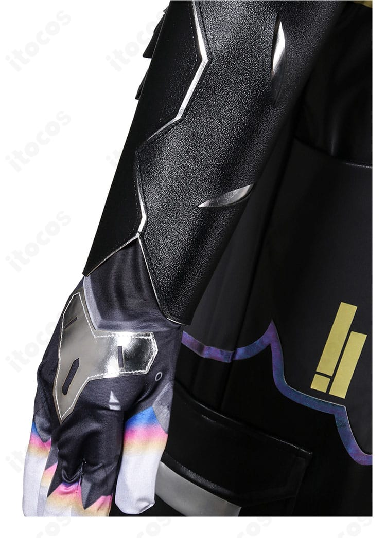 バイパー衣装 左手側の装飾パーツと質感のクローズアップ