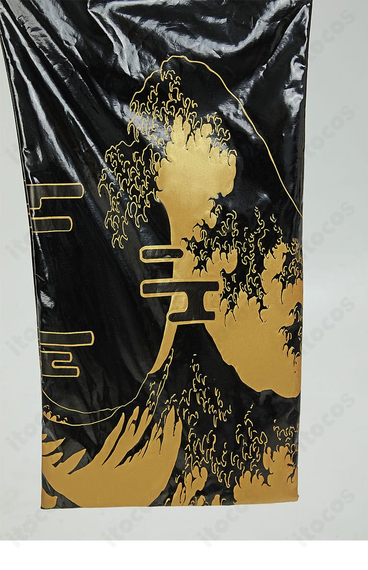 ブラックラビット衣装の左袖装飾ディテール。袖口の意匠と縁取りの仕上げが分かる画像。