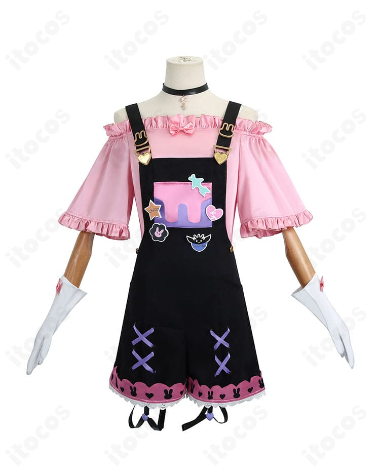 マリオネット オーバーオール衣装の正面全体図。配色と刺繍、胸元の装飾を確認できる