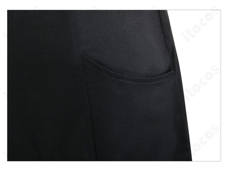 ポケットのデザインと縫製の拡大画像。ステッチと開口部の形状がわかる