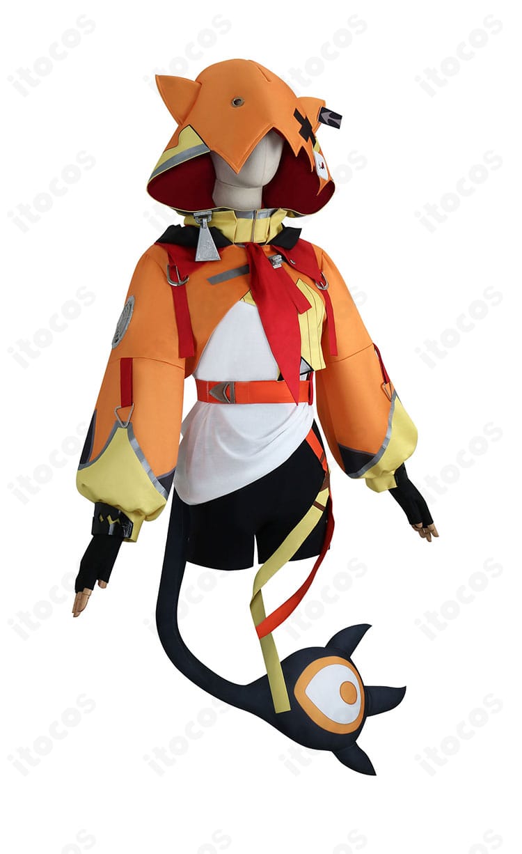 ジジ・ムリン コスプレ衣装 側面。コートの落ち感とベルト位置、袖の立体感を確認できます